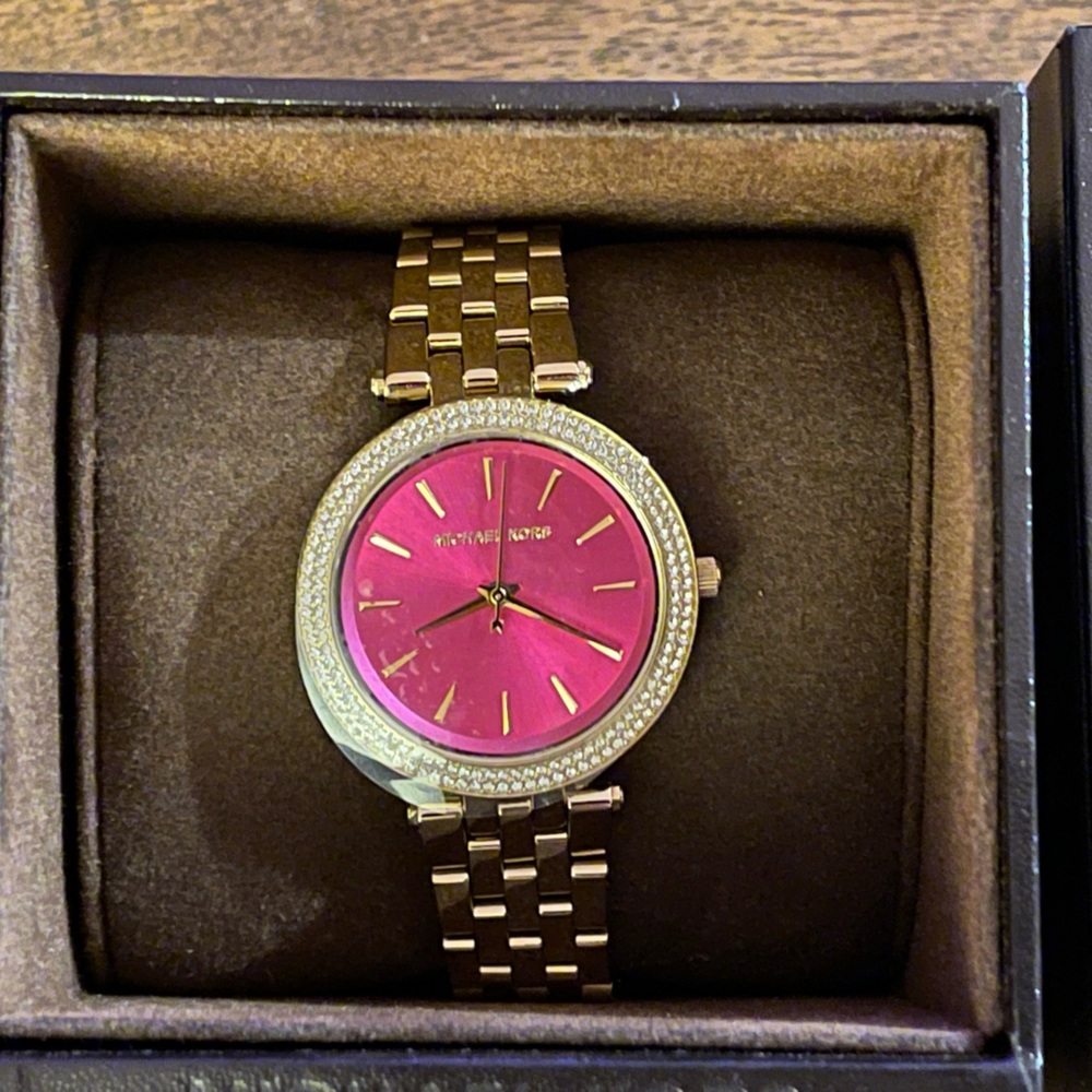 Michael Kors Mini Darci Fuchsia Dial Gold-tone Ladies Watch